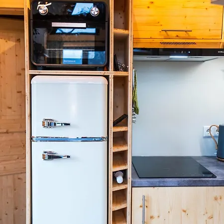 Holiday home Taunus Tinyhouse - Sauna, Grillplatz & Naturidylle *