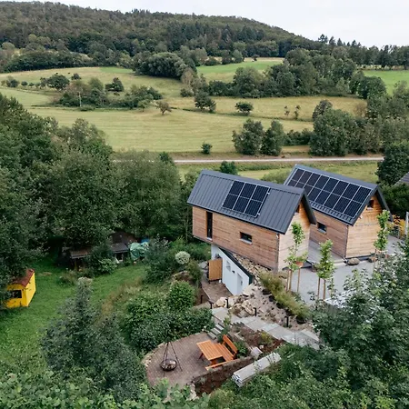 Taunus Tinyhouse - Sauna, Grillplatz & Naturidylle *